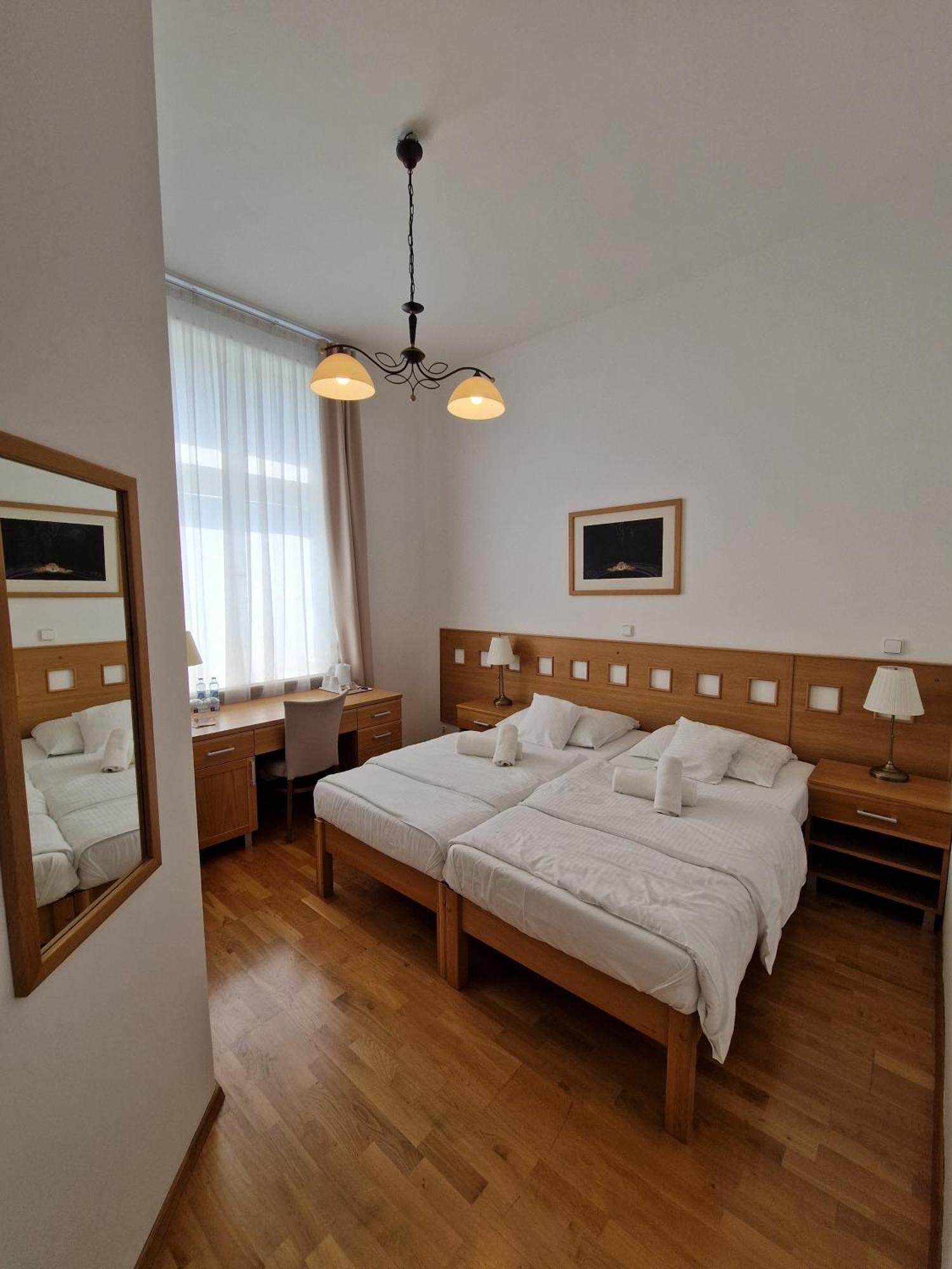 Hotel Pod Zelenym Dubem Bohumín Kültér fotó