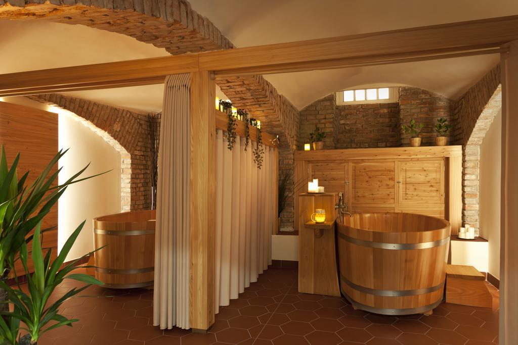 Hotel Pod Zelenym Dubem Bohumín Kültér fotó